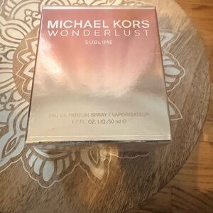 Michael Kors Wonderlust Sublime Gold Box